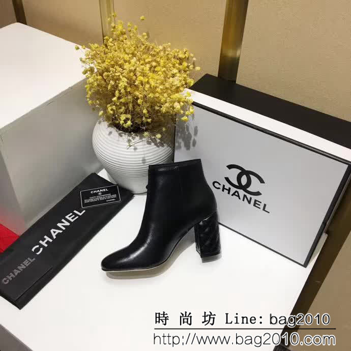 CHANEL香奈兒 2018秋冬走秀爆款 牛皮中跟短靴 QZS1393